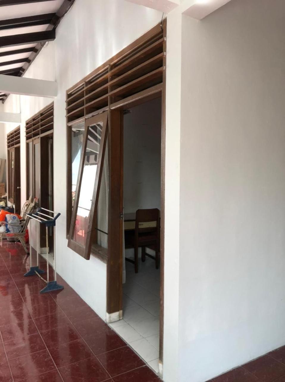 Oyo 90482 Rumah Oma Syariah Kupang  Extérieur photo
