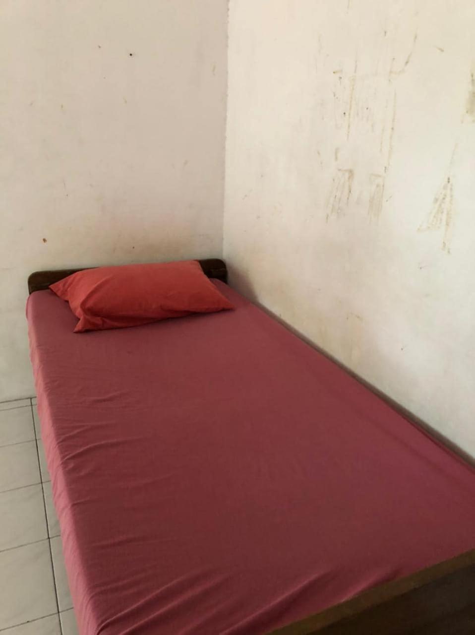 Oyo 90482 Rumah Oma Syariah Kupang  Extérieur photo