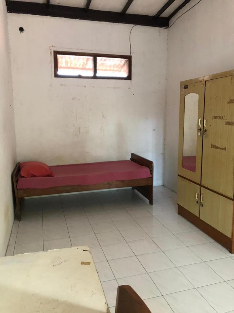 Oyo 90482 Rumah Oma Syariah Kupang  Extérieur photo